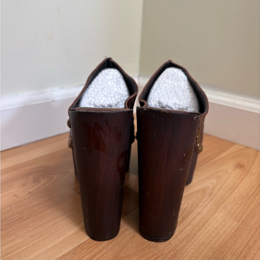 Charles David Brown Leather Platform Clogs with Studs - Picture 6 of 12